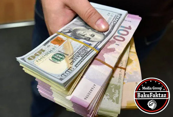 180 min manatlıq dələduzluq edən şəxsin yenidən məhkəməsi başladı