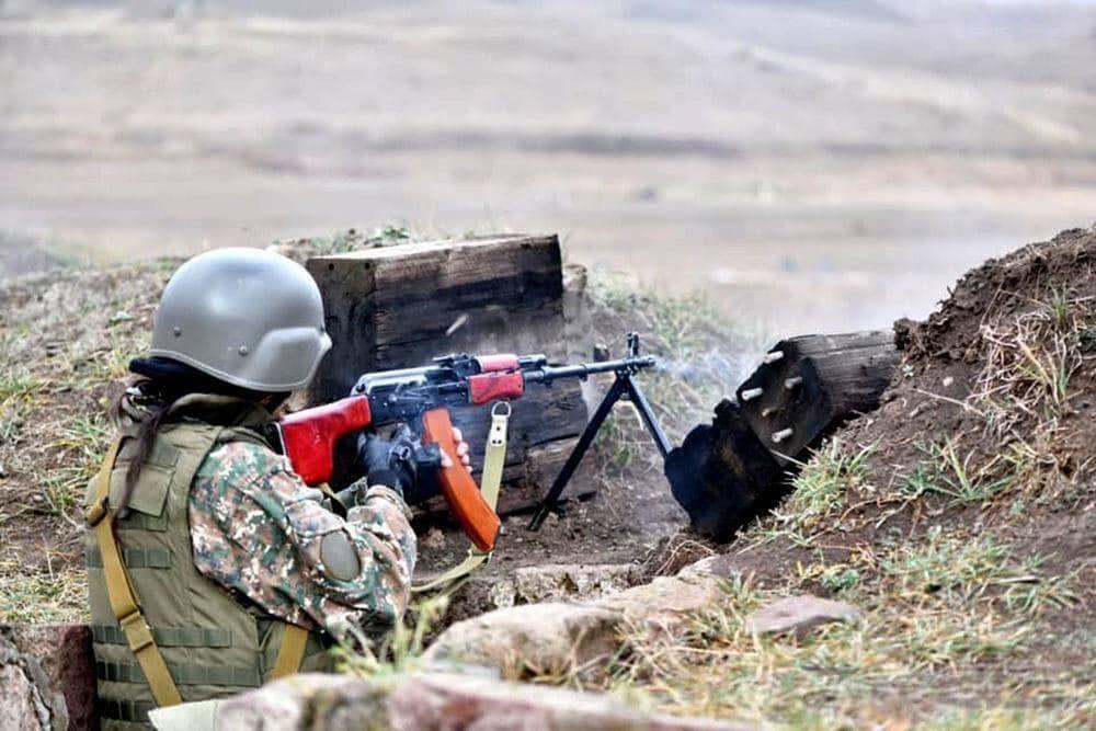 Ermənistan MN atış kurslarına başlayır, qadınları toplayır