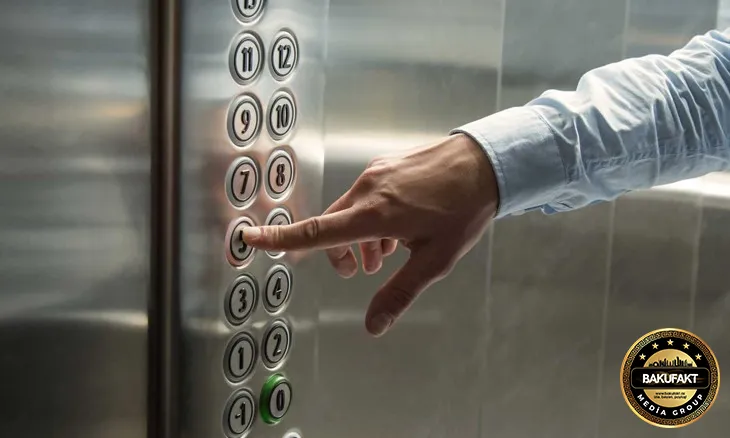 Klinikasına lift quraşdırmaq istəyən baş həkim aldadıldı - 95 minlik dələduzluq