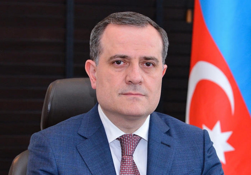 Ceyhun Bayramov Niderlandın Baş nazirinin müavini ilə telefonla danışıb