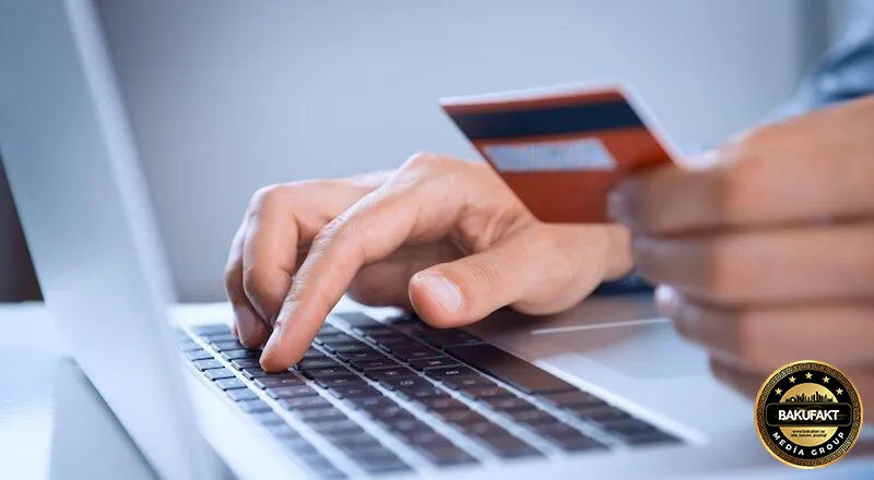 Ötən gün bank kartlarından 40 min manatdan çox pul talanıb