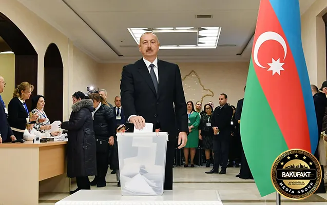 Prezident İlham Əliyev 1 saylı seçki məntəqəsində səs verdi