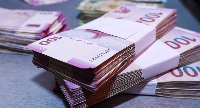 Dövlət qurumunda maaşlar ARTACAQ